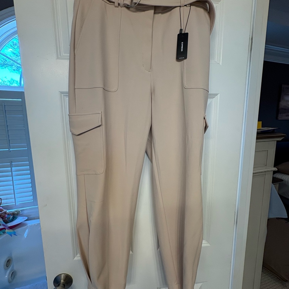 Express Super High Rise Beige Ankle Cargo Pants